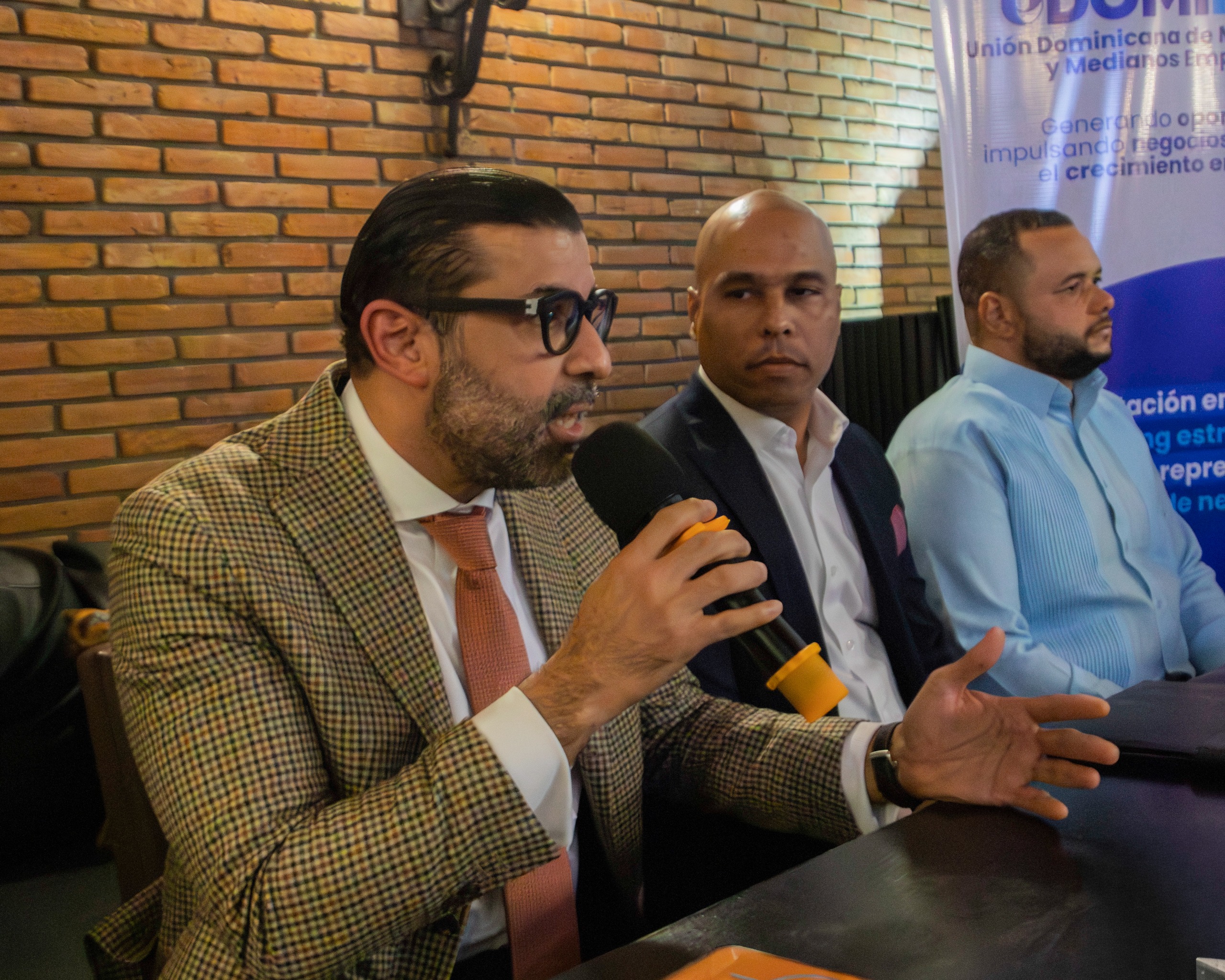 Subdirector general de Promipyme participa en Cóctel de Integración  Empresarial
